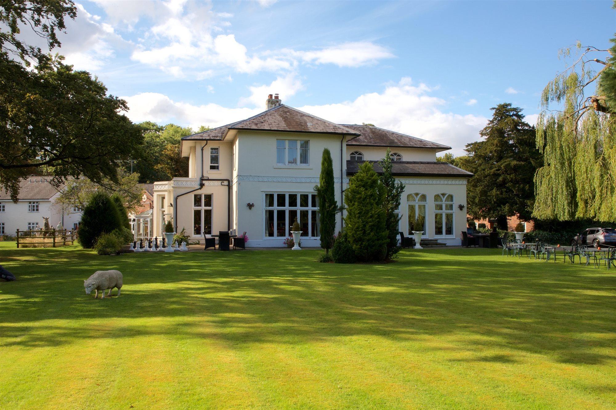 Wrexham Llyndir Hall Hotel, BW Signature Collection チェスター エクステリア 写真